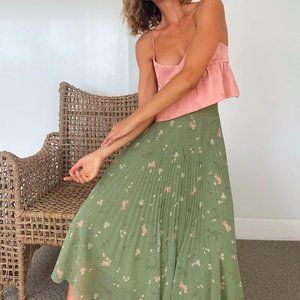 NWOT Aritzia Wilfred Twirl Skirt in sage